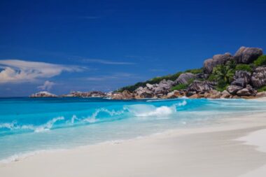 25 Best Beaches in America You Need to Visit This Year